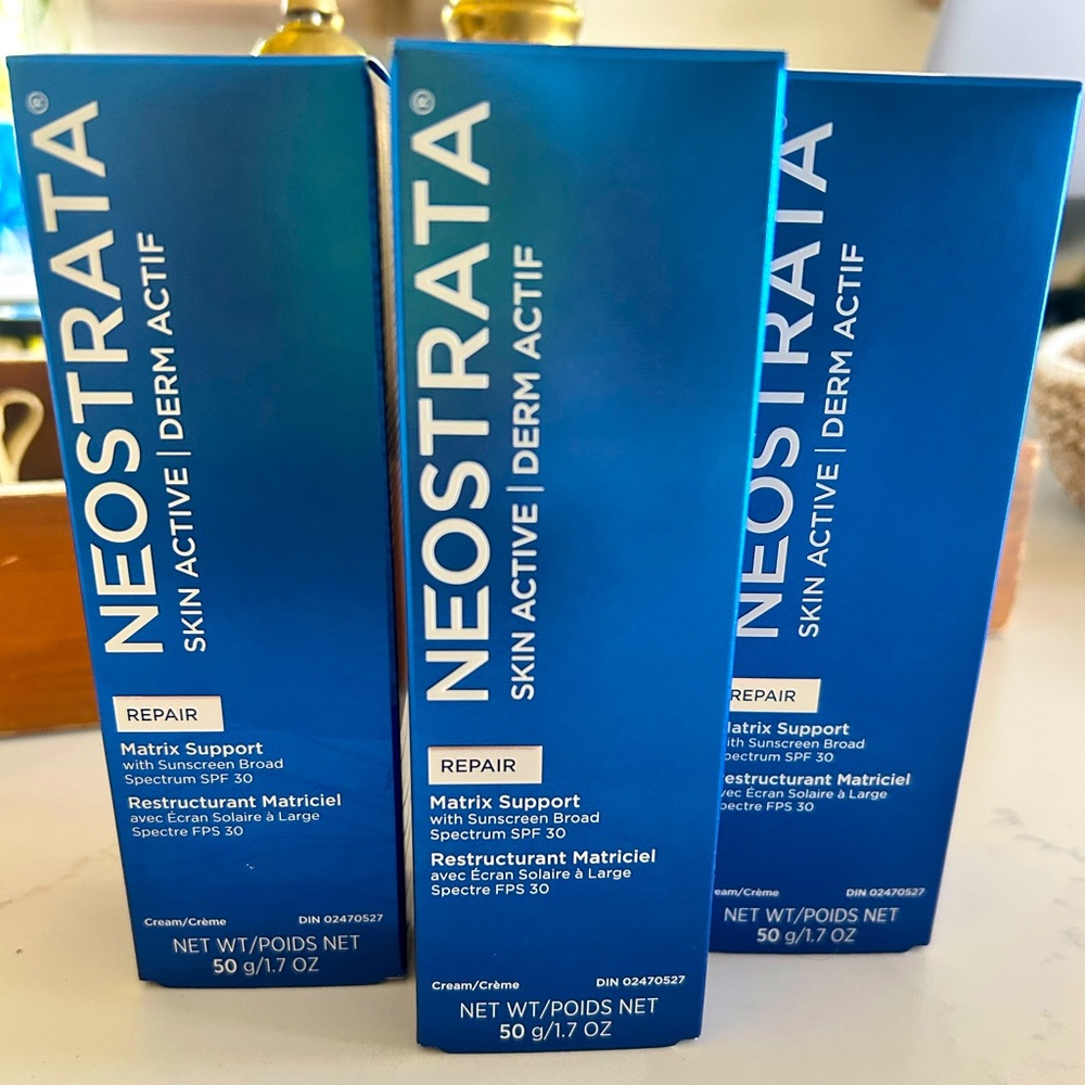 Neostrata Matrix Support w Sunscreen Broad spectrum SPF 30 1.7 oz.